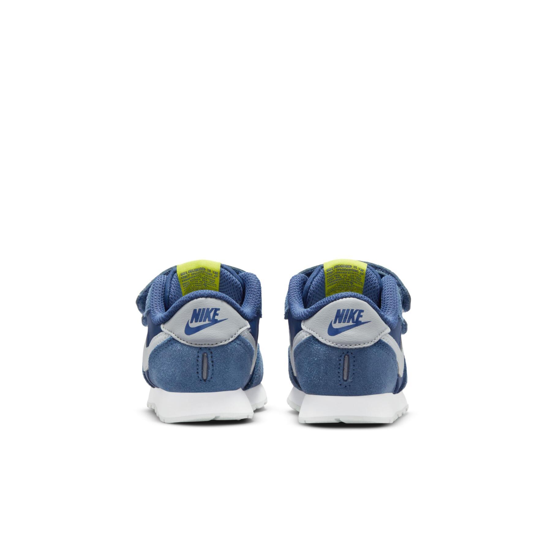 Baby boy trainers Nike Valiant